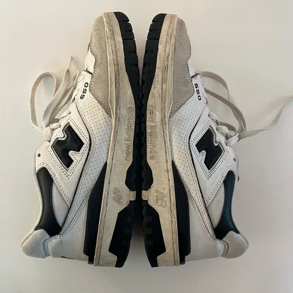 New Balance 550 - women’s 10/mens 8.5 - Picture 3 of 5
